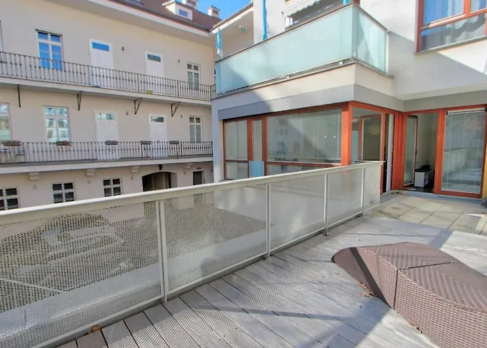 Auriapartments Karlín 2kk S Terasou A Parkováním * Praga